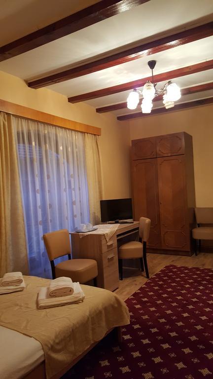 Pension Ela Sibiu Ngoại thất bức ảnh